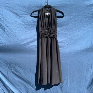 Evan-Picone size 2 Petite Classic Black Halter Midi Dress v neck stretchy LBD